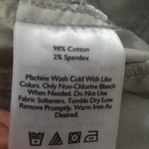 Eddie Bauer Cityscape Shorts - Picture 12 of 12